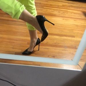CARLO PAZOLINI Black patent heels!